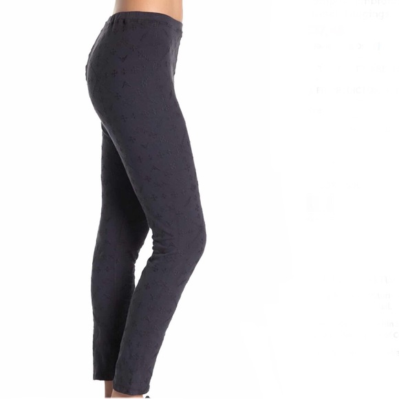 Johnny Was Pants - Johnny Was Compass Stretch Leggings Sanded Black